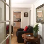 Griffin House Holiday Apartments